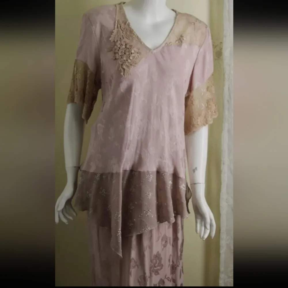 Gorgeous Spencer Alexis Rose Colored  2 piece dress - Picture 6 of 6